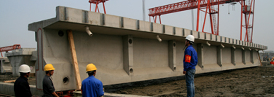 养护完成T梁 养护完成T梁