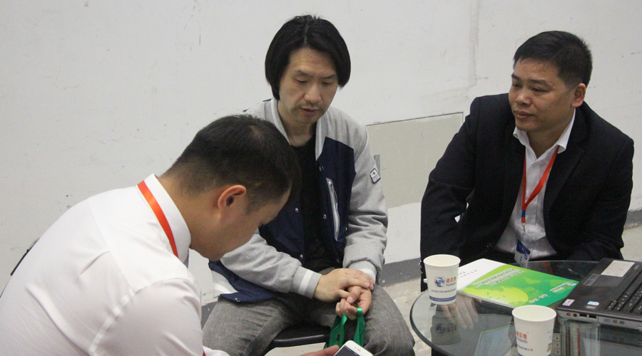 黄瓜成视频人APP技术总工现场讲解