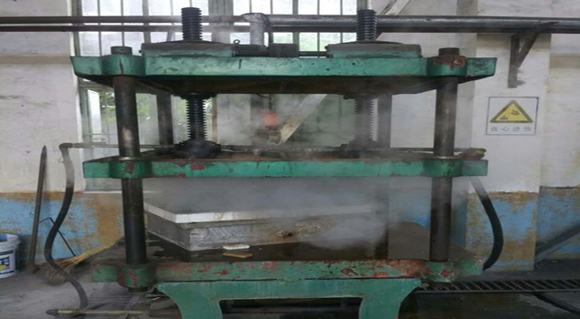 泡沫成型机 泡沫成型机