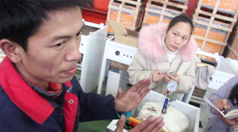 黄瓜成视频人APP员工培训