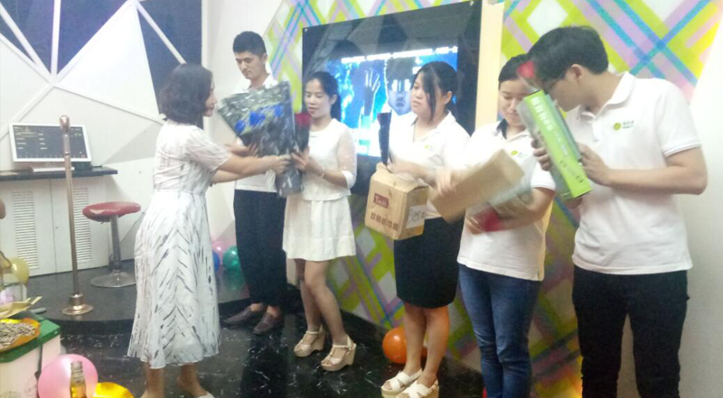 员工生日5.png 员工生日5.png