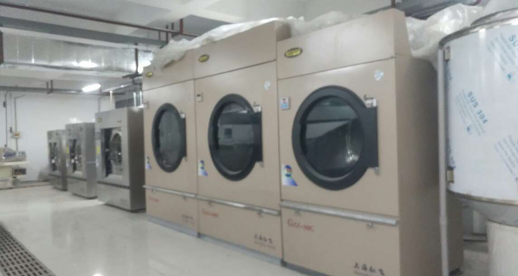 酒店床品烘干熨烫使用电蒸汽发生器就够了，高效节能