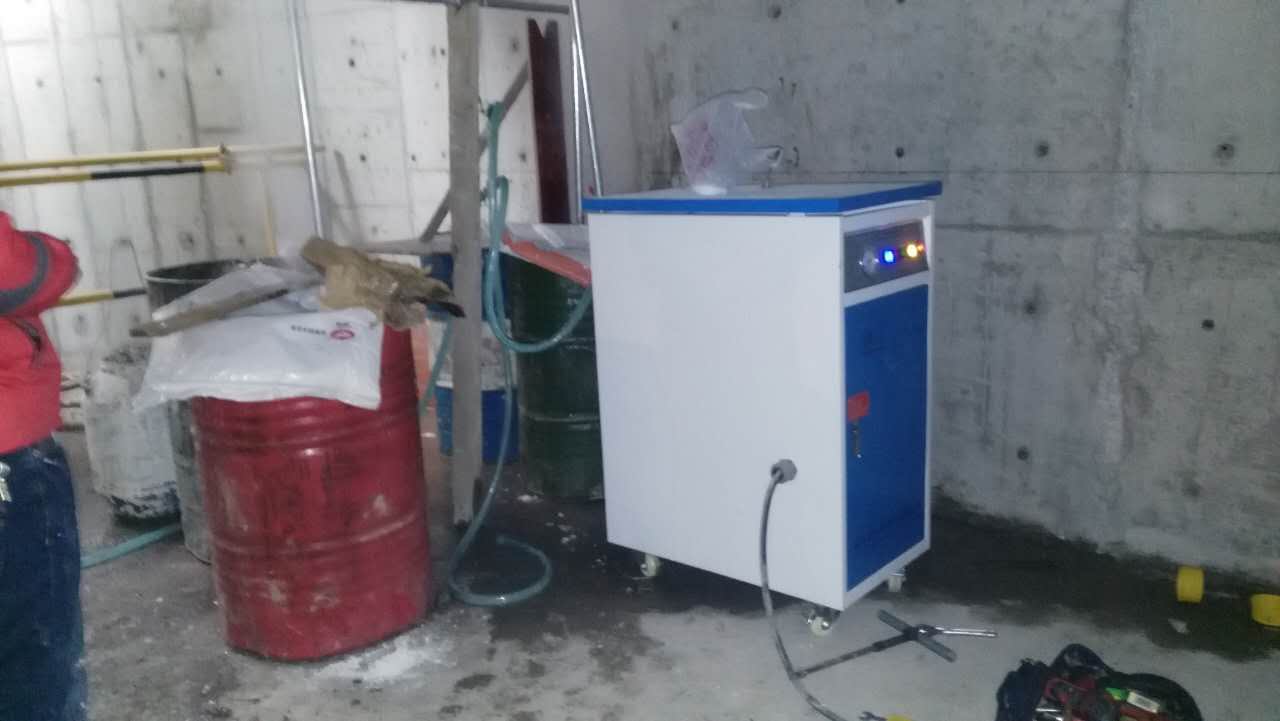 质量过硬，使用电蒸汽发生器使胶水更耐用