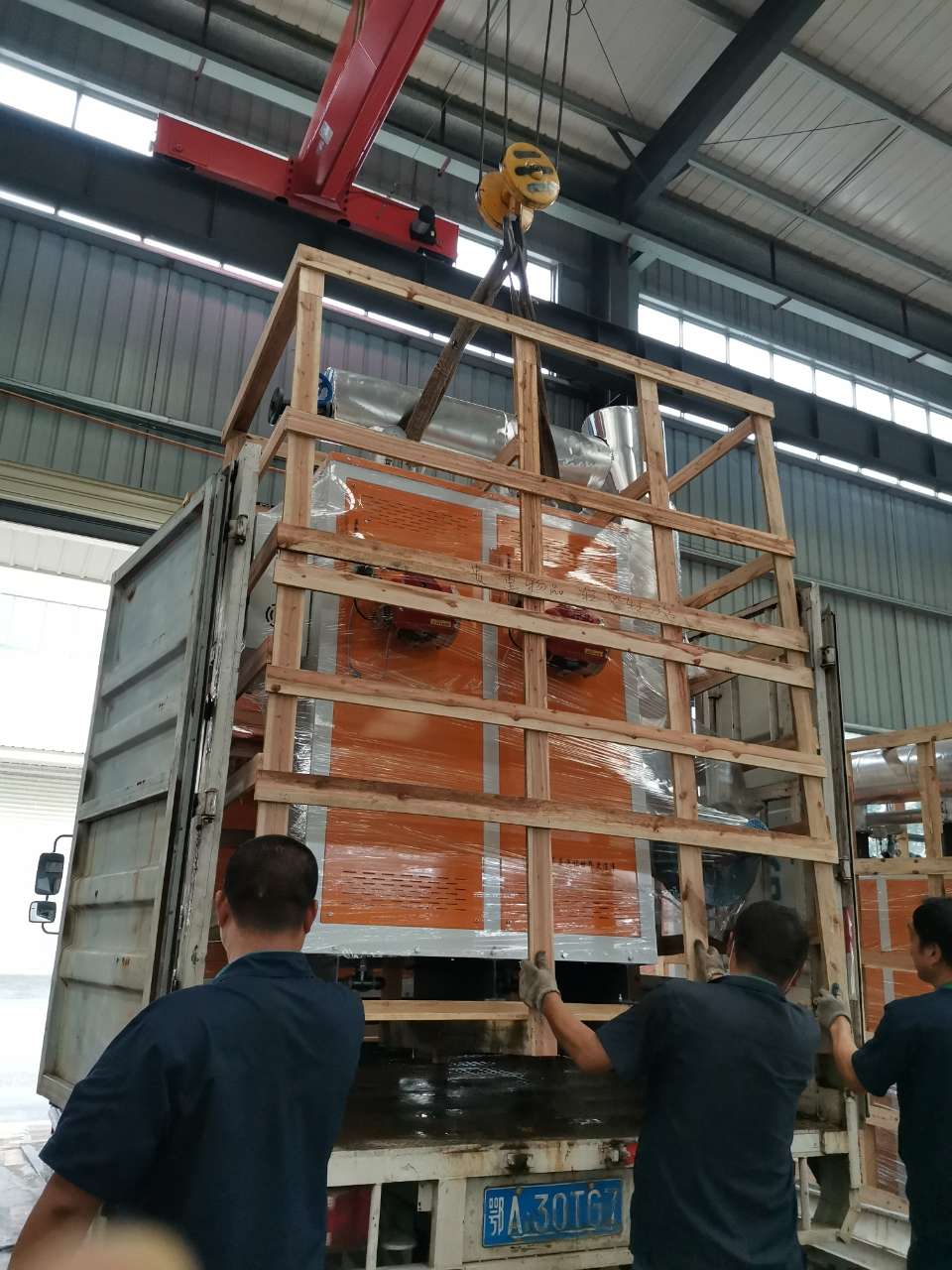 四川泡沫定型黄瓜视频免费在线使用木条固定打包中