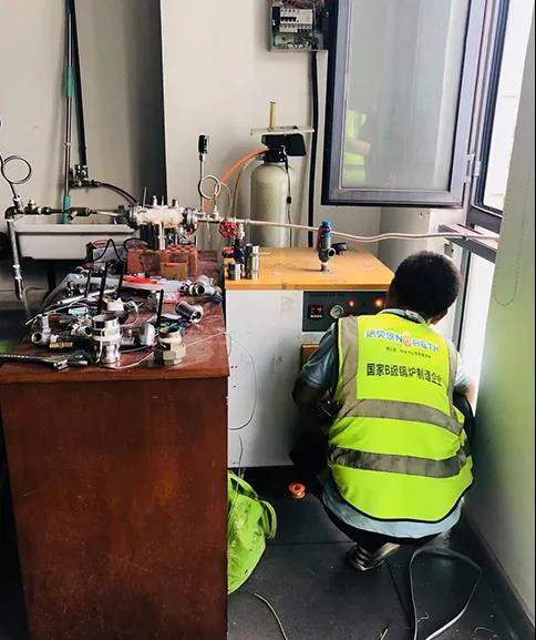 黄瓜成视频人APP售后流动车上海行 黄瓜成视频人APP售后流动车上海行